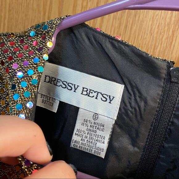 NWT Vintage Dressy Betsy Gold Pullover Rainbow Effect Sequin Top Size Small - Picture 3 of 6